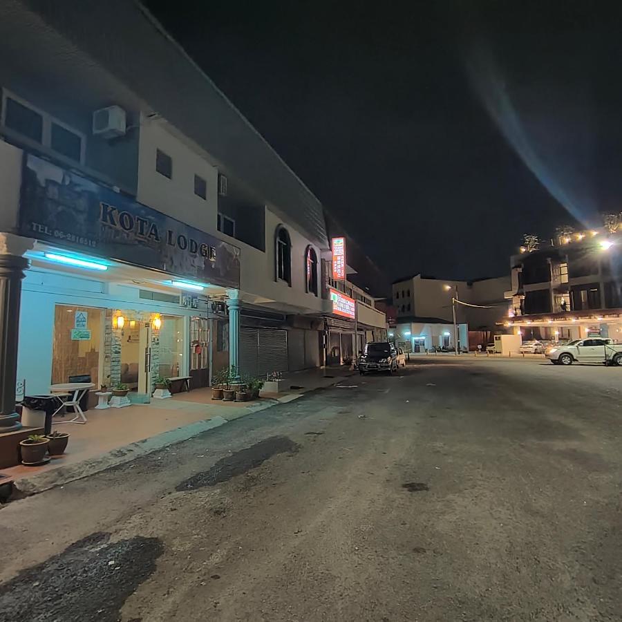 Kota Hostel *