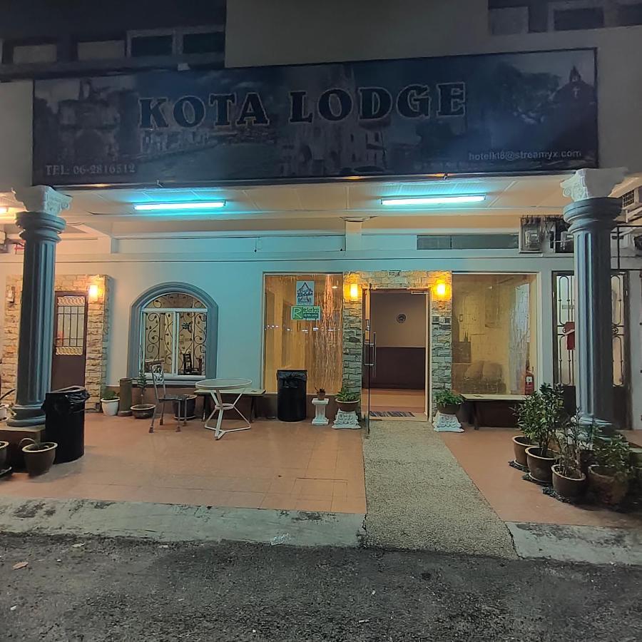 Kota Asrama *